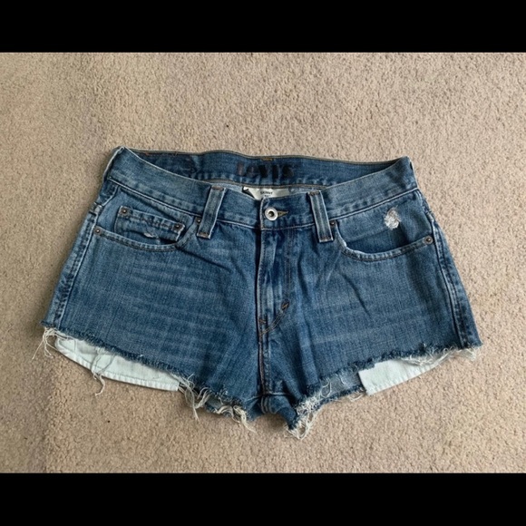 Bundle of Levi Jean Shorts - Picture 5 of 6